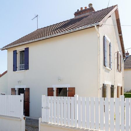La Maison Cabourgeaise Proche Mer Exterior photo